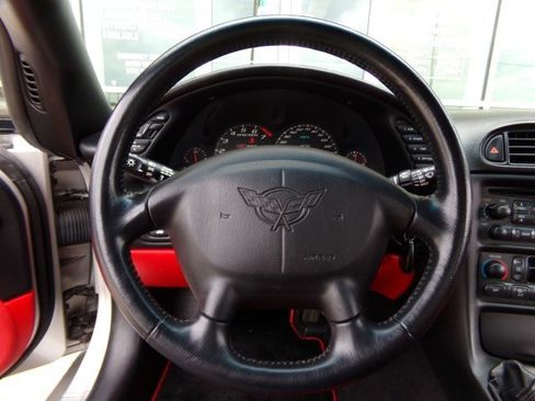Used 2004 Chevrolet Corvette Z06 RWD image 23