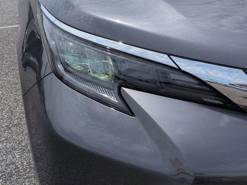 Certified 2025 Toyota Sienna LE FWD image 10