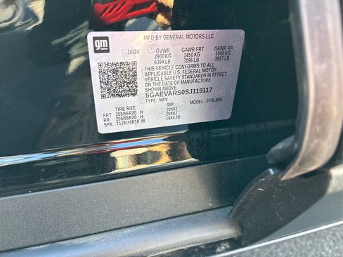 Used 2025 Buick Enclave Preferred w/ LPO, All-Weather Package image 18