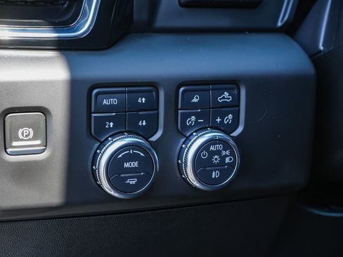 Used 2024 GMC Sierra 1500 Denali AWD/4WD image 28