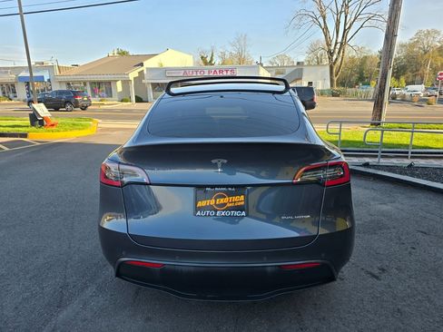 Used 2021 Tesla Model Y Long Range image 22