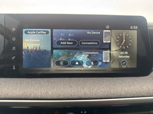 Certified 2025 Nissan Kicks SV image 36