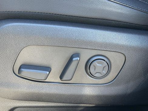 Used 2024 Kia Carnival SX Prestige image 17