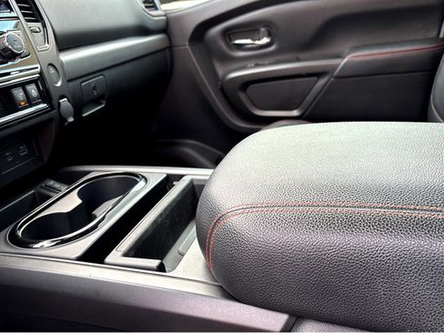 Certified 2022 Nissan Titan PRO-4X w/ Pro-4x Convenience Package image 8