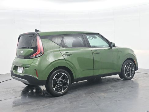 Used 2023 Kia Soul EX FWD image 5
