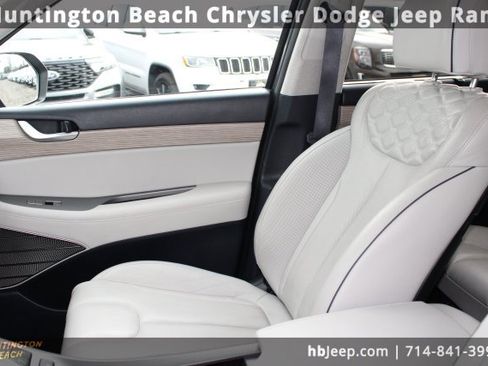 Used 2022 Hyundai Palisade Limited image 26