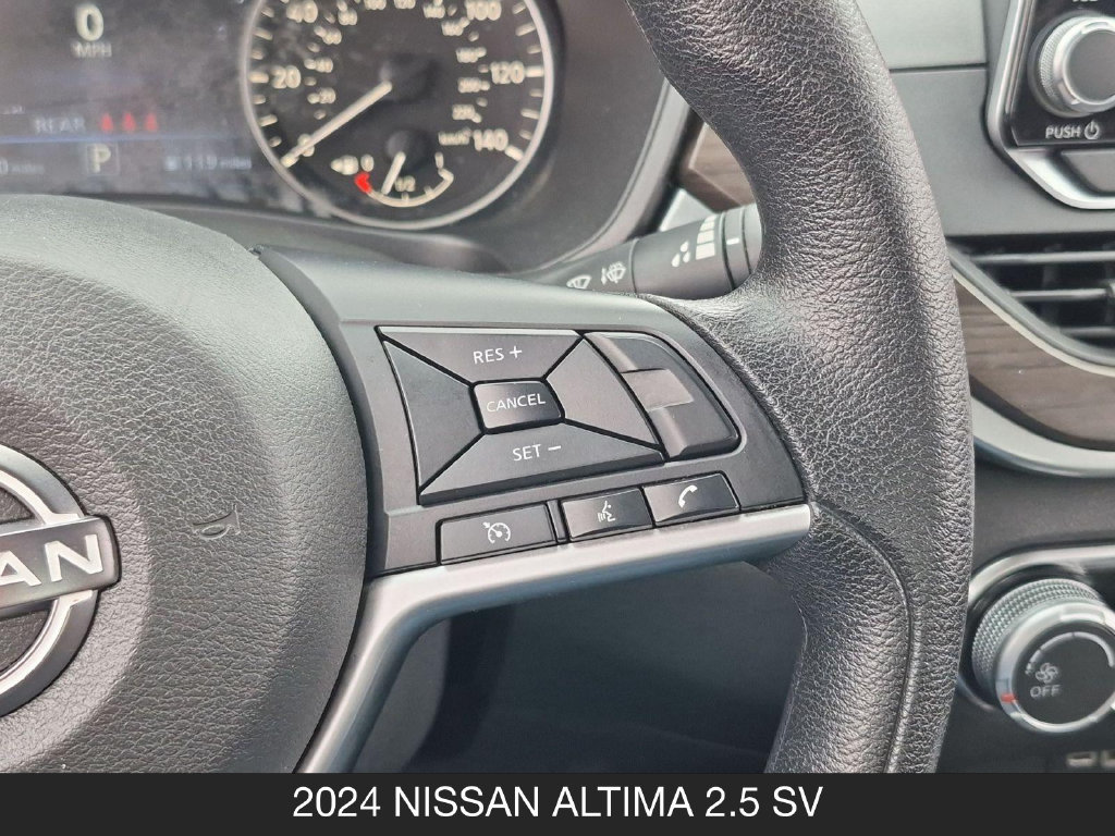 Used 2024 Nissan Altima 2.5 SV FWD image 18