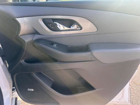 Used 2019 Chevrolet Traverse Premier w/ Driver Confidence II Package FWD image 21