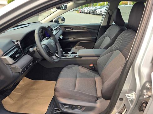 Certified 2025 Toyota Camry LE w/ Convenience Package image 21