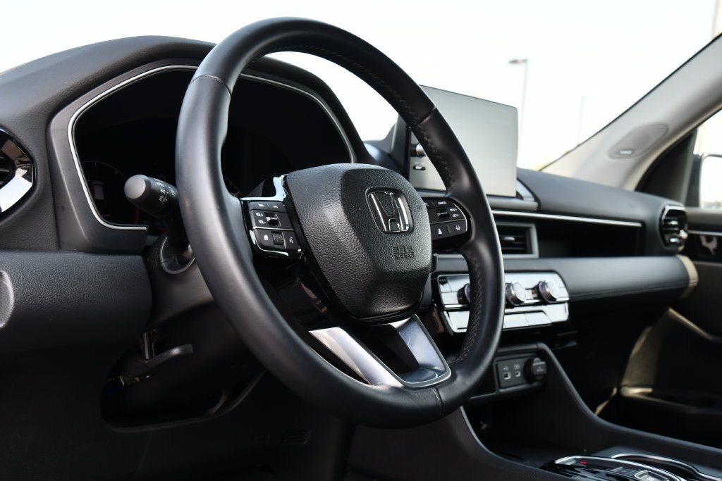 Used 2024 Honda Pilot Touring image 11