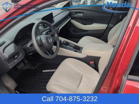 Used 2025 Honda Accord SE image 13