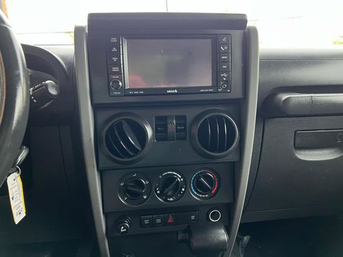 Used 2008 Jeep Wrangler Rubicon w/ Dual Top Group AWD/4WD image 36
