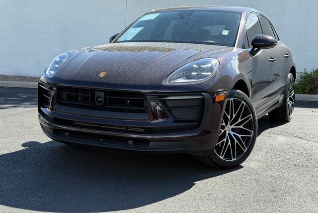 Used 2023 Porsche Macan AWD/4WD image 1