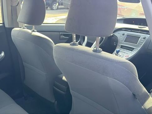 Used 2014 Toyota Prius Three image 25