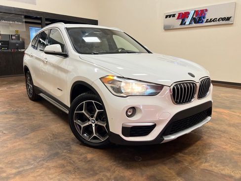 Used 2018 BMW X1 xDrive28i image 1