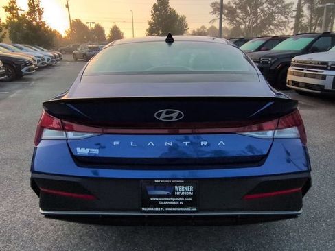 Certified 2025 Hyundai Elantra Sport FWD image 6