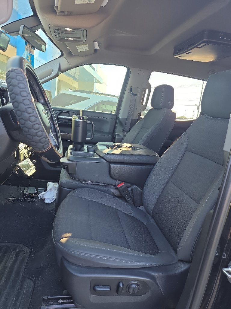 Used 2019 Chevrolet Silverado 1500 LT w/ All-Star Edition AWD/4WD image 11