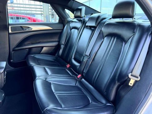 Used 2019 Lincoln MKZ Premiere image 23