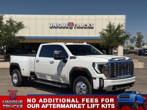 Used 2024 GMC Sierra 3500 Denali w/ Denali Reserve Package AWD/4WD image 3