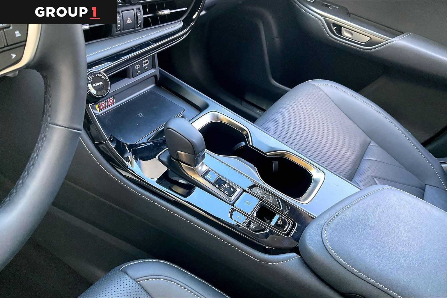 Used 2026 Lexus NX 450h+ AWD w/ Luxury Package image 14