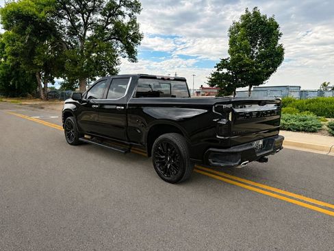 Used 2021 Chevrolet Silverado 1500 High Country w/ Technology Package AWD/4WD image 3