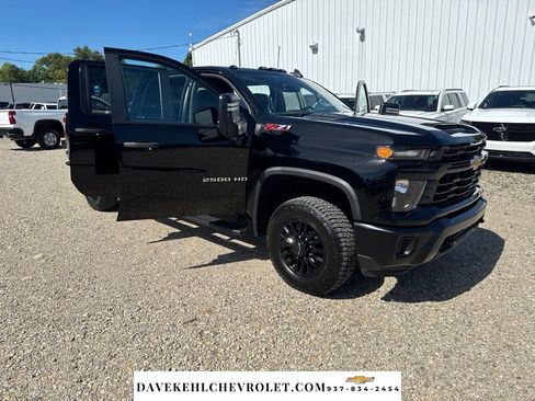 Used 2024 Chevrolet Silverado 2500 W/T AWD/4WD image 32