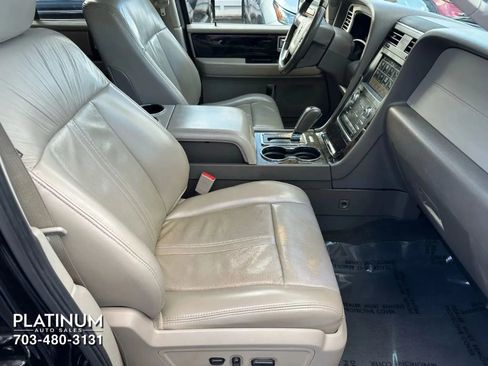 Used 2016 Lincoln Navigator L Select image 13