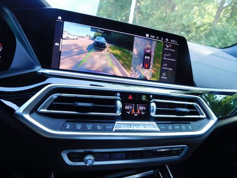 Used 2020 BMW X5 M50i w/ Executive Package AWD/4WD image 11