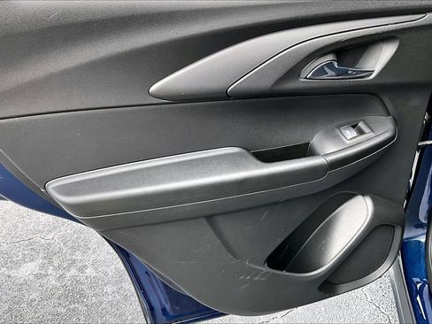 Certified 2022 Chevrolet TrailBlazer LT w/ Driver Confidence Package image 10