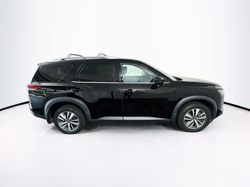 Used 2023 Nissan Pathfinder SL w/ Black Appearance Package FWD image 10