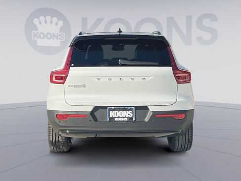 New 2026 Volvo EX40 Plus w/ Climate Package image 5