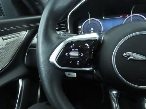 Used 2024 Jaguar XF R-Dynamic SE image 11