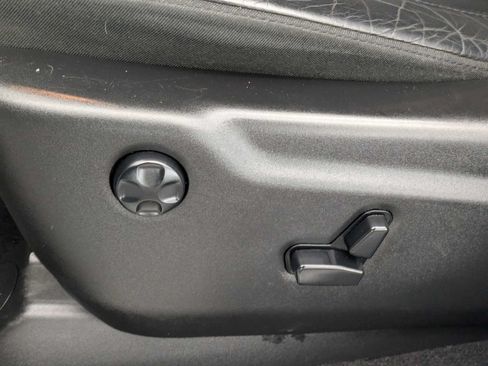 Used 2019 Jeep Grand Cherokee Limited AWD/4WD image 19
