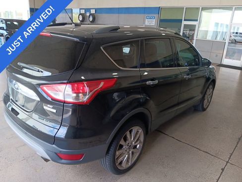 Used 2015 Ford Escape SE w/ SE Chrome Package FWD image 3