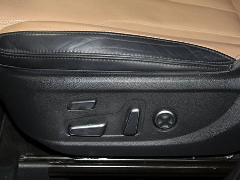 Used 2023 Hyundai Santa Fe Calligraphy image 14