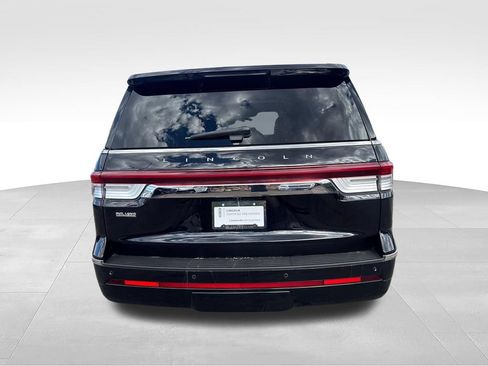 Certified 2023 Lincoln Navigator Reserve AWD/4WD image 7
