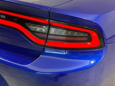 Used 2022 Dodge Charger SXT w/ Leather Interior Group image 34
