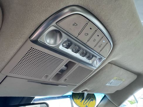 Used 2017 Genesis G90 3.3T Premium image 36