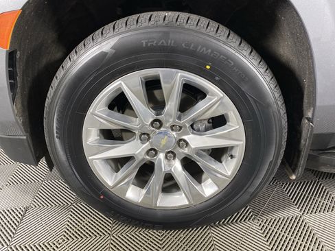 Used 2022 Chevrolet Suburban Premier image 13