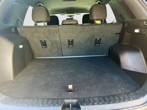 Used 2025 Chevrolet Equinox LT image 26