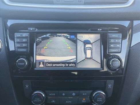 Used 2015 Nissan Rogue SL w/ SL Premium Package image 14