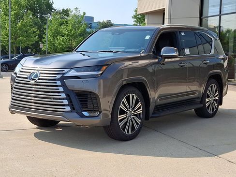 New 2026 Lexus LX 700h Luxury AWD/4WD image 2