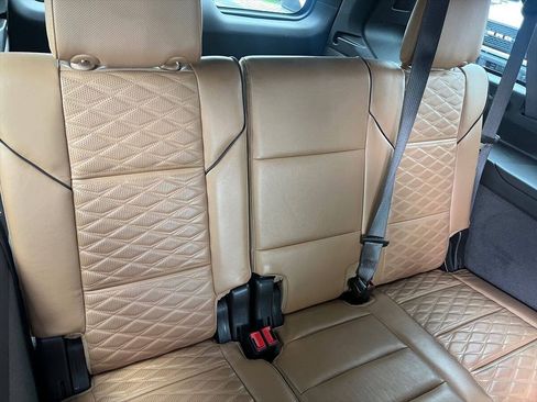 Used 2022 Cadillac Escalade ESV Sport w/ Touring Package AWD/4WD image 10