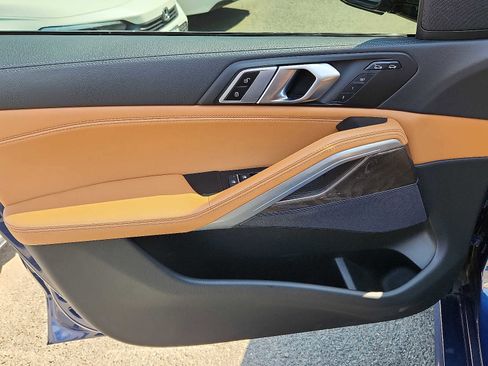 Used 2023 BMW X6 xDrive40i w/ M Sport Package image 12