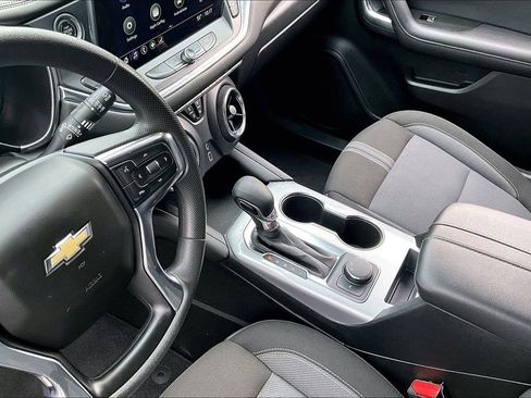Used 2023 Chevrolet Blazer LT image 17