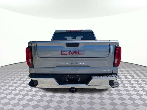 Used 2025 GMC Sierra 1500 SLT AWD/4WD image 4