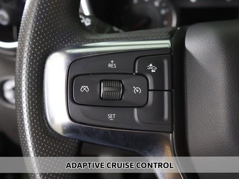 Used 2024 Chevrolet Blazer LT w/ Convenience Package FWD image 3
