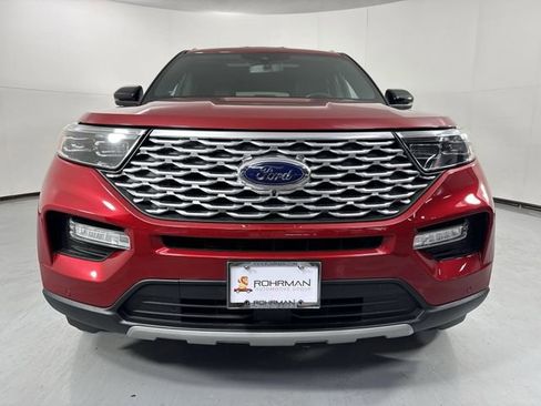Used 2022 Ford Explorer Platinum w/ Technology Package AWD/4WD image 29