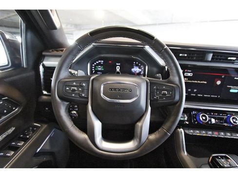 Used 2024 GMC Sierra 1500 Denali AWD/4WD image 18