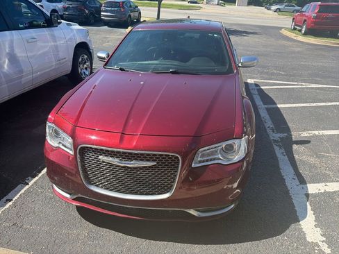 Used 2019 Chrysler 300 C w/ Sun, Sound & Nav Package RWD image 1